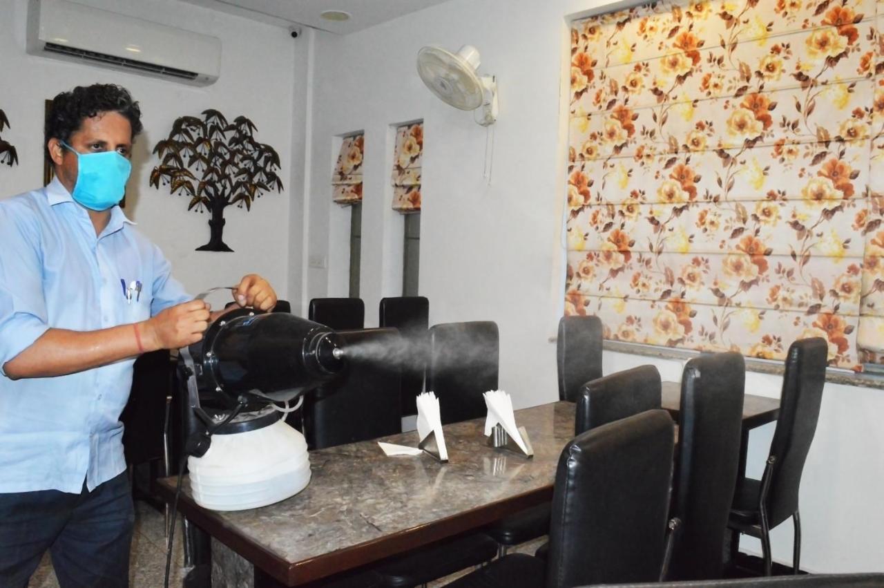 Madhav Muskan Residency Mathura Bagian luar foto