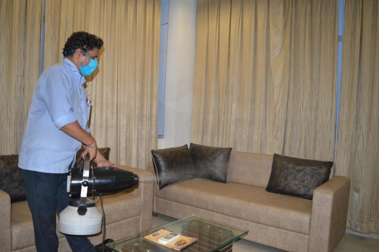 Madhav Muskan Residency Mathura Bagian luar foto