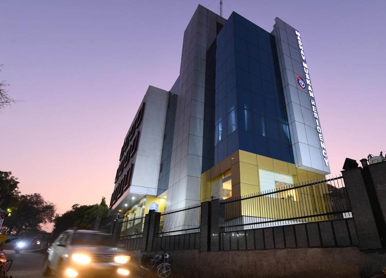 Madhav Muskan Residency Mathura Bagian luar foto